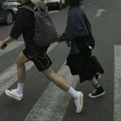 超级浪漫情侣头像,高清一对两张的浪漫情头真人图片