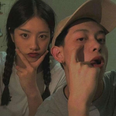 微信情头清新唯美,高清好看的小清新唯美甜蜜情头一对两张图片