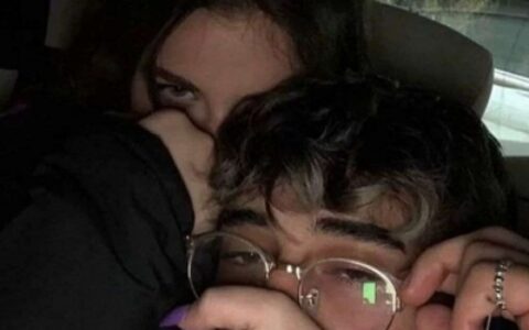 欧美情侣头像双人两张,高清好看的外国情侣头像一对两张图片