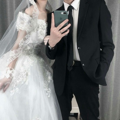 高清新潮的真人情头一男一女分开图片 真人情侣图像