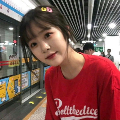高清新潮的真人情头一男一女分开图片 真人情侣图像