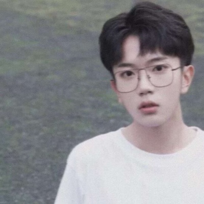 超甜的真人情头一对两张高清图片精选 情头真人一对两张分开