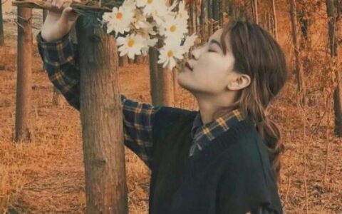 面对面拿花情头一男一女图片
