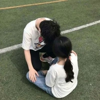 高清甜甜的情头一对两张情侣头像图片