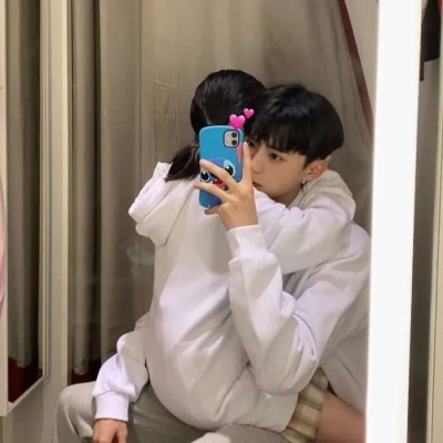 高清最浪漫的头像男女一对两张图片 甜蜜浪漫情头