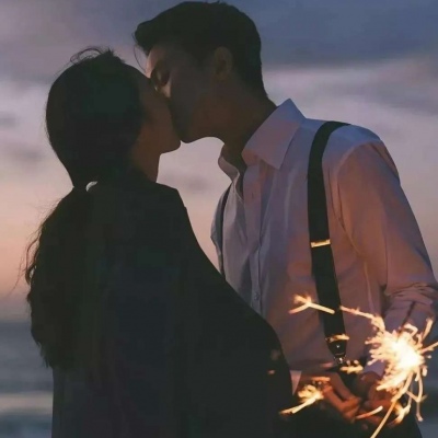 高清最浪漫的头像男女一对两张图片 甜蜜浪漫情头