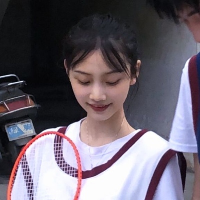 一对两张真人情侣恩爱高清头像图片