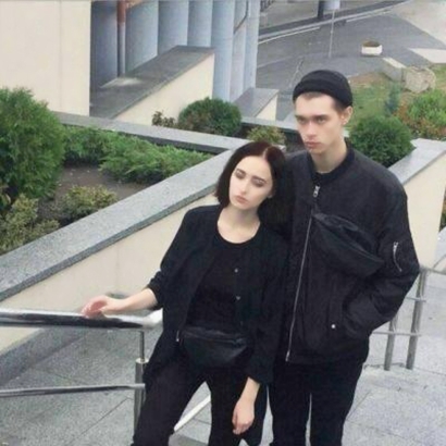高清好看的欧美范霸气情侣头像潮流图片 欧美情侣头像一人一半