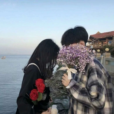 高清真人头像情侣一对两张复古图片 情侣复古风头像
