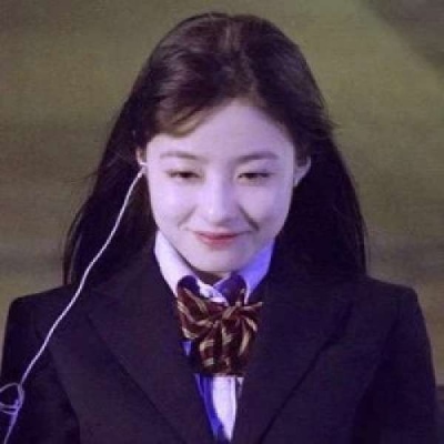 高清甜蜜的复古风情侣头像一左一右图片 情侣头像复古港风唯美