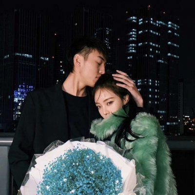 高清好看的一对两张时尚潮流真人情头图片