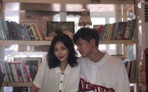 一对两张的情侣头像原宿风ins高清图片 优质玩网干净情头
