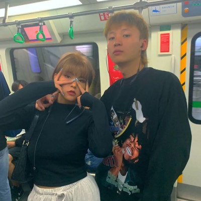 高清新潮时尚的双人超酷情侣头像图片 情头潮男潮女