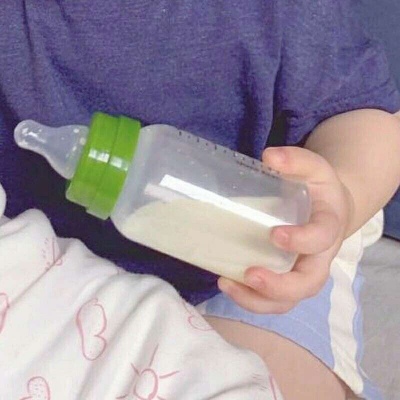 高清一对两张的萌娃情头对象不是人图片
