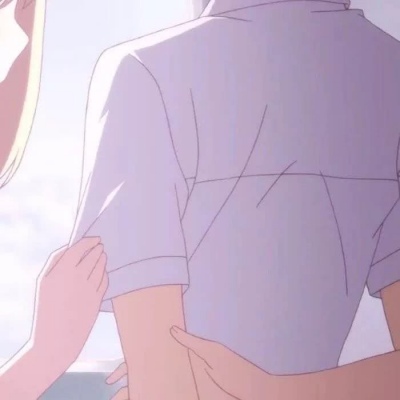 高清一对两张的漫画情头亲密图片 超亲密的情侣头像