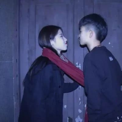 一对两张的真人唯美情头图片 阳光唯美情侣头像