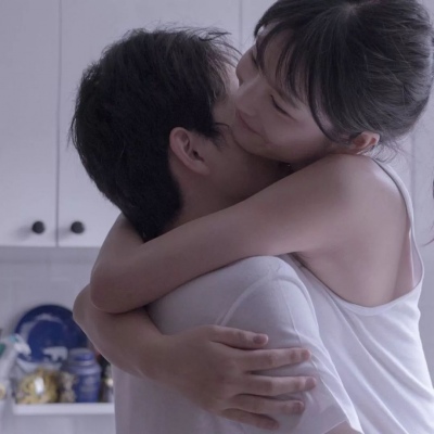 一对两张的真人唯美情头图片 阳光唯美情侣头像