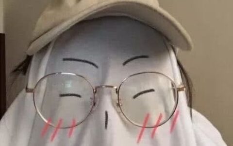 高清一左一右的可爱沙雕情侣头像一对两张图片