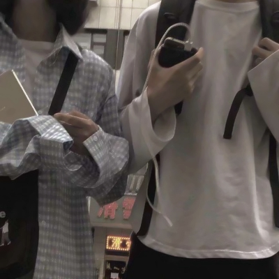 高清少男少女的部位情侣头像不露脸图片 情头两张一对不露脸