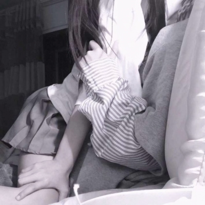高清少男少女的部位情侣头像不露脸图片 情头两张一对不露脸