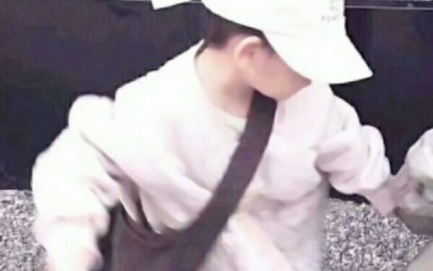 高清一对两张的小孩子可爱萌情侣头像图片