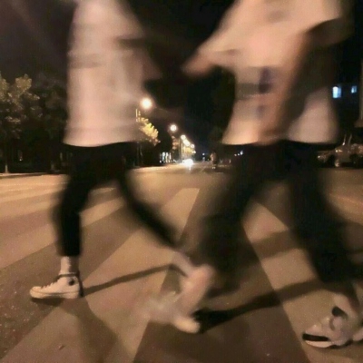 高清一对两张的真人唯美意境甜蜜情侣头像图片