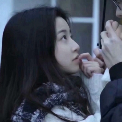 高清一对两张的真人唯美意境甜蜜情侣头像图片
