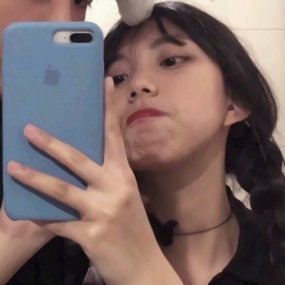 高清恩爱的qq头像情侣一对两张真人图片