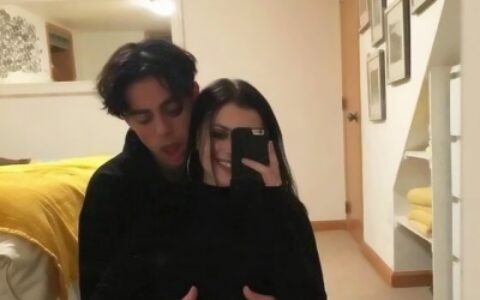 恩爱甜蜜的双人欧美情侣图片头像 欧美情侣头像超清