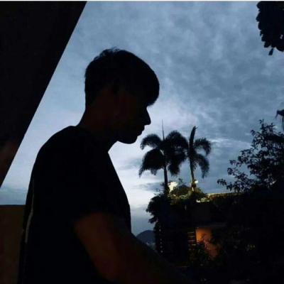 高清一对两张的真人意境情侣头像图片