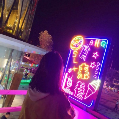 高清一对两张的真人意境情侣头像图片
