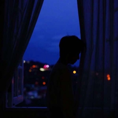情侣一男一女的头像,高清好看的分开情侣头像一男一女图片
