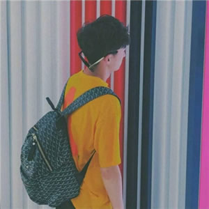 情侣头像背影一男一女两张,高清背影情头图片