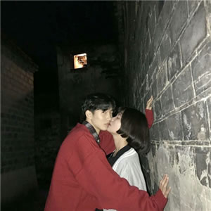 唯美小清新拥抱情头,深情拥抱的情侣