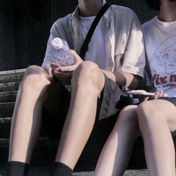 超清甜蜜潮流的情侣头像很恩爱 qq情侣头像一对两张甜蜜