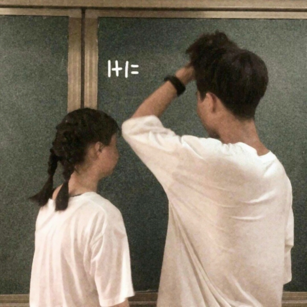 超个性的非主流双人情头图片 非主流双人情侣头像一对两张