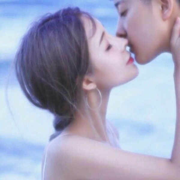 浪漫照进现实幸福又甜蜜 唯美意境浪漫幸福双人情侣头像