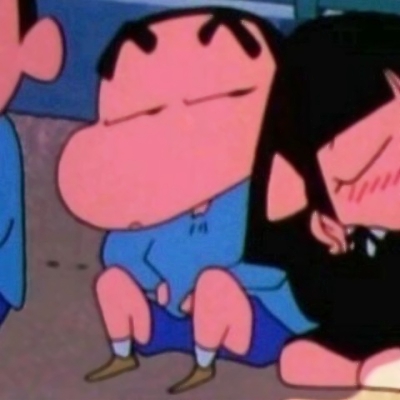 高清可爱的蜡笔小新卡通情侣头像图片 蜡笔小新情侣头像一男一女