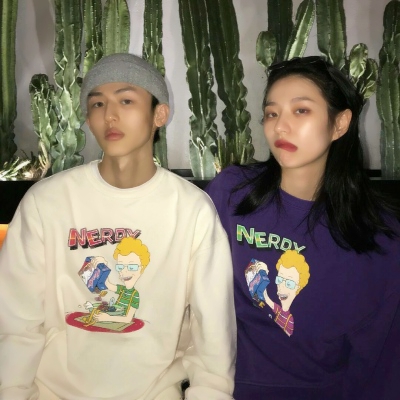 韩风潮流情侣高调又甜蜜 真人韩系唯美情侣头像一对两张图片
