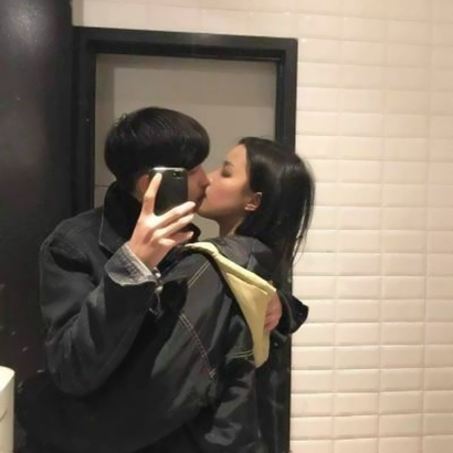 qq真人情侣头像两人一张最新