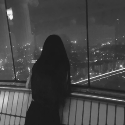高清单人的情头一对两张背影黑白图片 情侣头像黑白背影侧脸