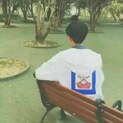 高清好看的情头背影一男一女图片 qq头像情侣背影一男一女