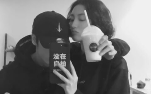 高清霸气的黑白情头真人双人图片 情侣头像双人黑白霸气