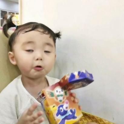 高清可爱的小萌娃情头图片 萌娃的情头