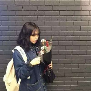 高清分开的唯美情侣头像一左一右图片 情侣头像左一右唯美