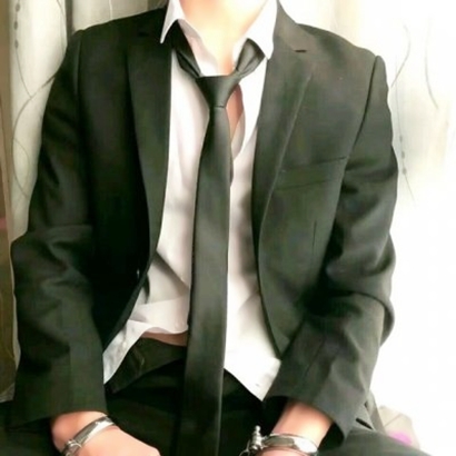 高清不露脸的情侣头像衬衫部位图两张 衬衫情侣头像一男一女