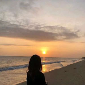 高清唯美的夕阳下情侣头像图片 单人夕阳情头男女各一张