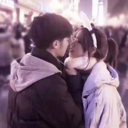 高清好看的2019年最潮的情侣头像图片 2019最潮情侣头像一对两张