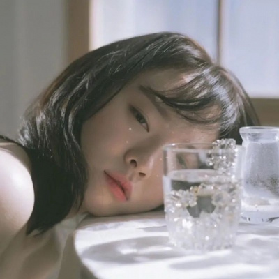 唯美又有个性的女生头像 清冷感超酷精致好看女生头像合集