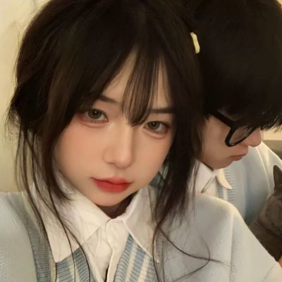 很高兴又甜蜜幸福的情侣头像 氛围感超强的好看情侣头像合集